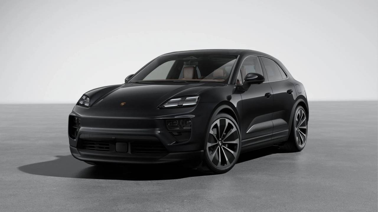 2025 Porsche Macan Standard's photo