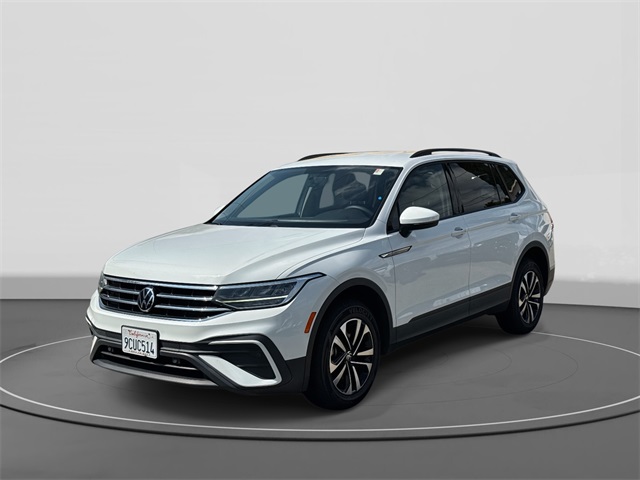 2022 Volkswagen Tiguan S photo 2