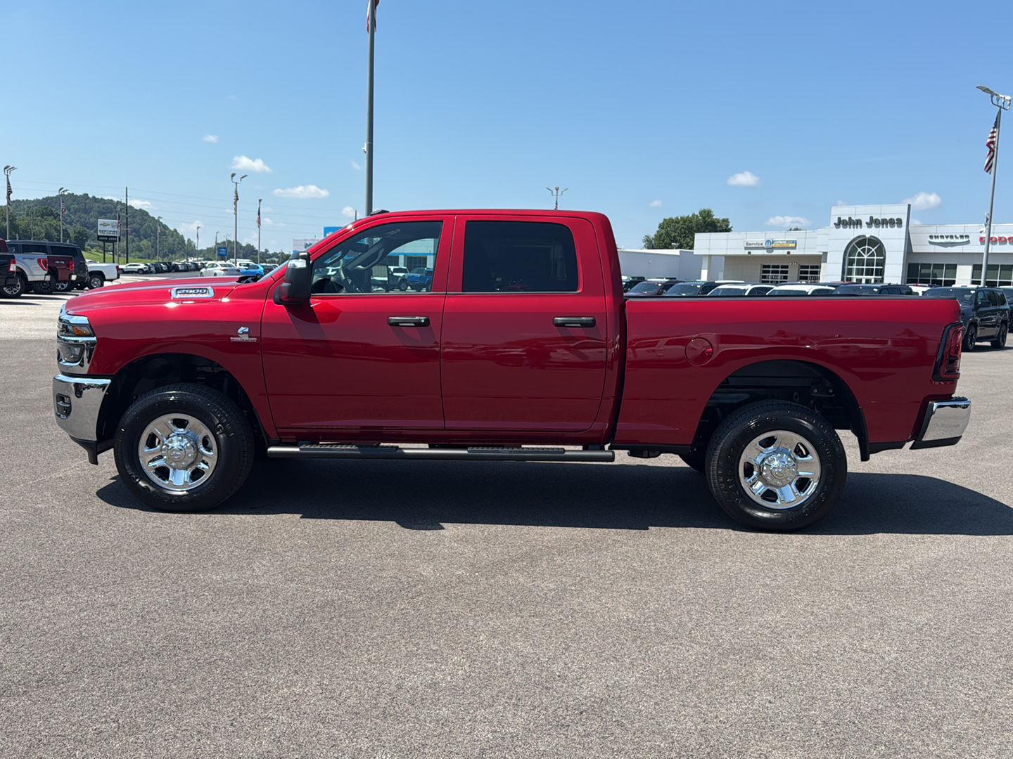 2025 Ram 2500 Tradesman photo 3