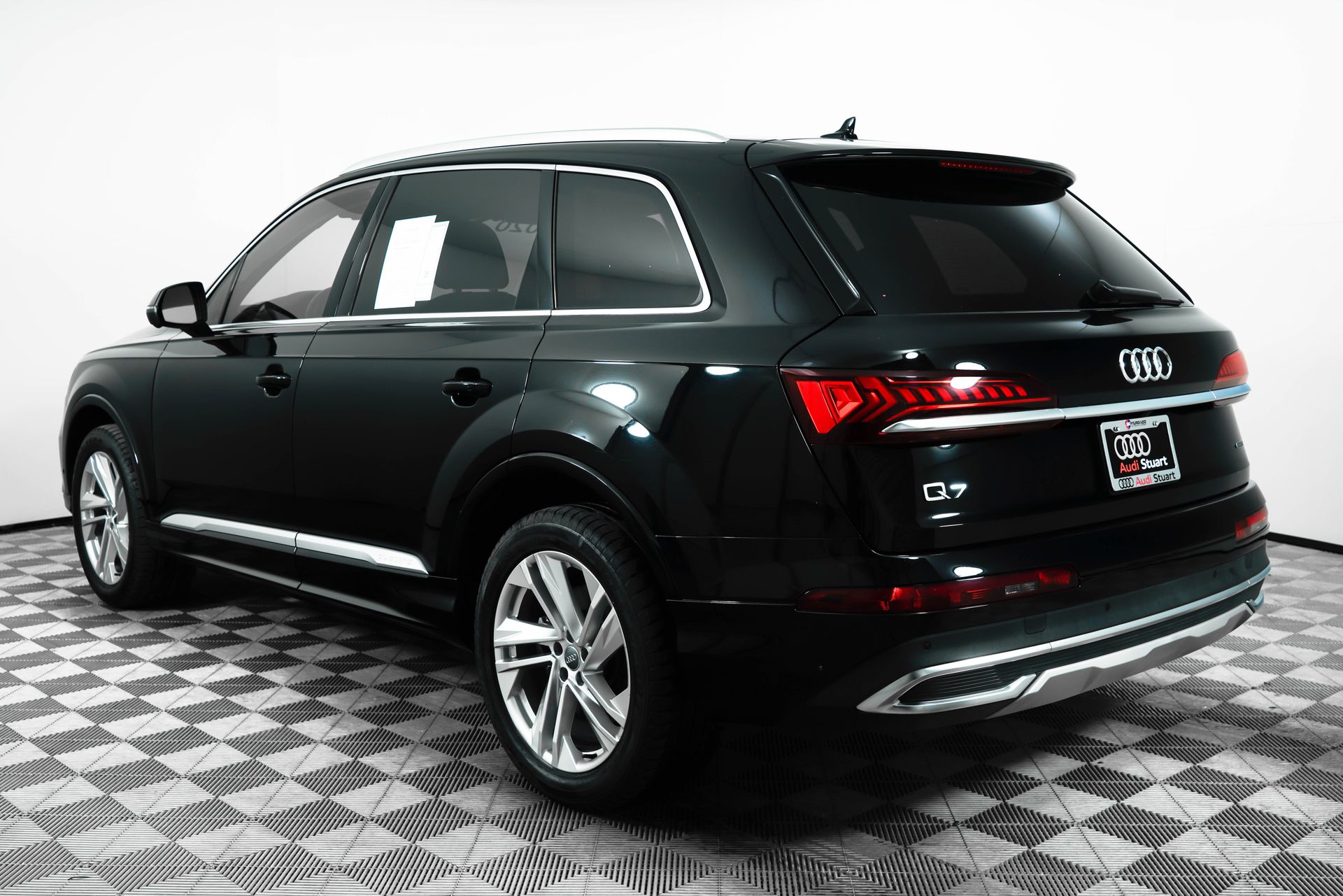 2020 Audi Q7 55 Premium Plus photo 4
