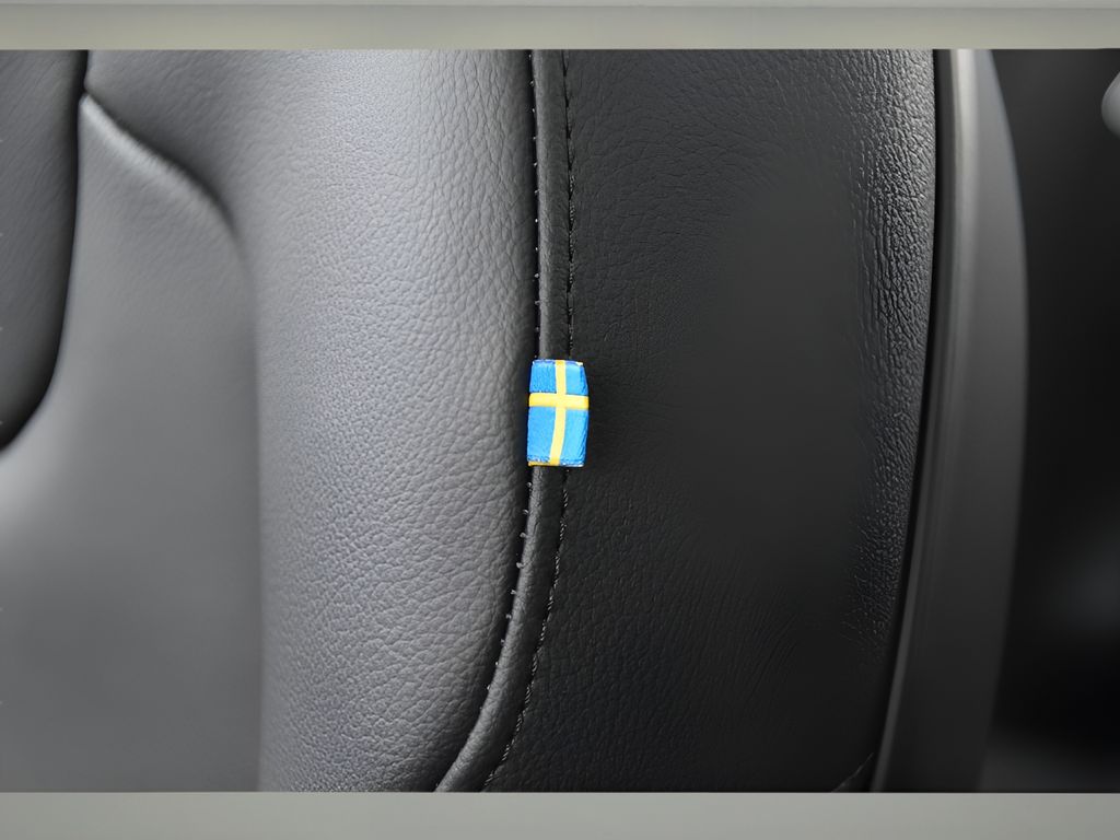 2024 Volvo S60 B5 Core photo 31