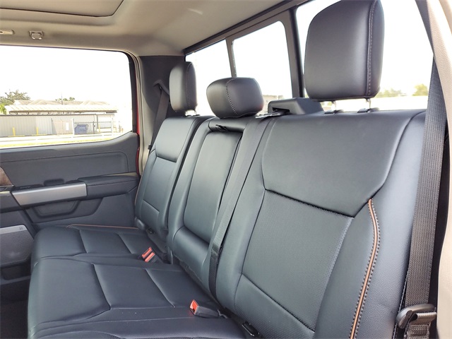 2025 Ford F-250 Lariat photo 10