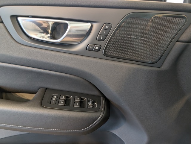 2022 Volvo XC60 Inscription photo 10