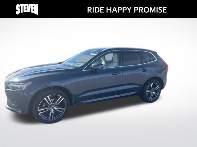 2020 Volvo XC60 T5 Momentum photo 2