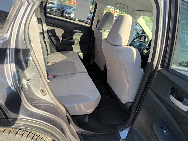 2016 Honda CR-V SE photo 16