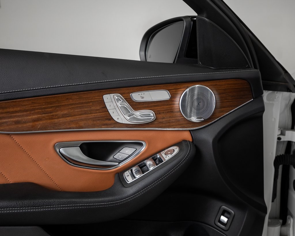 2021 Mercedes Benz C AMG 43 photo 6