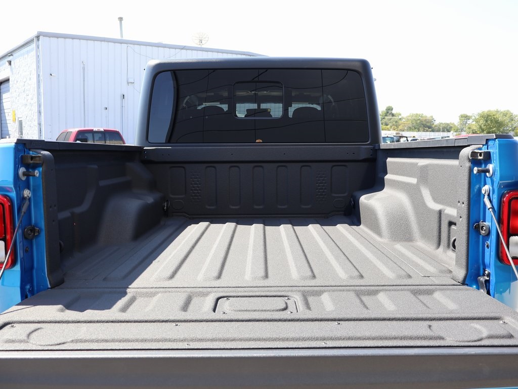 2022 Jeep Gladiator Sport photo 14