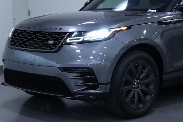 2018 Land Rover Range Rover Velar R-Dynamic SE photo 2