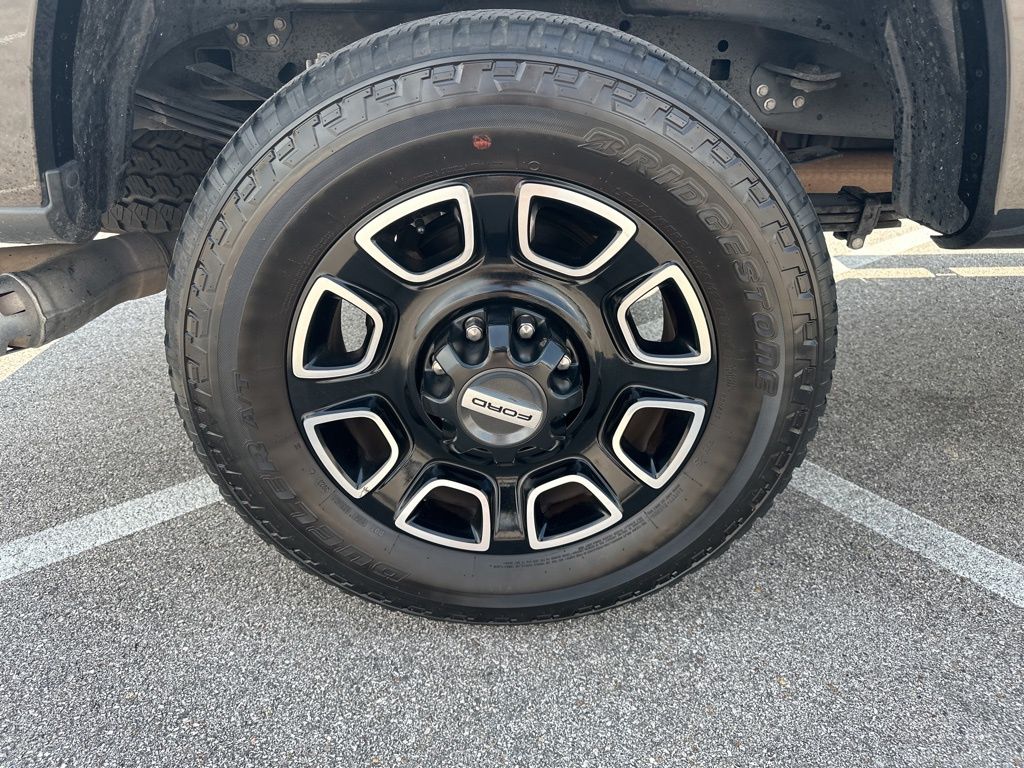 2024 Ford F-350 Platinum photo 43