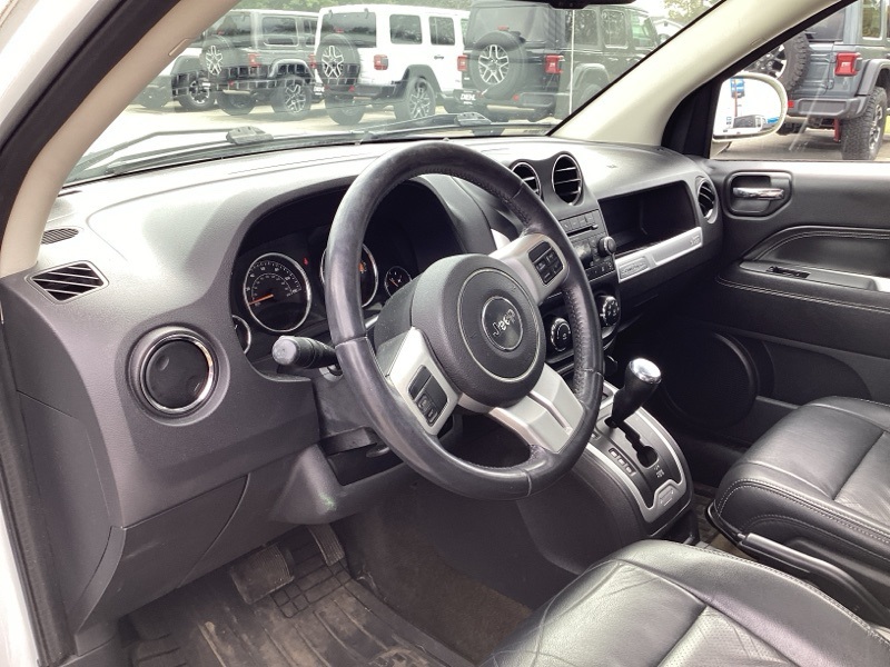 2017 Jeep Compass High Altitude photo 16