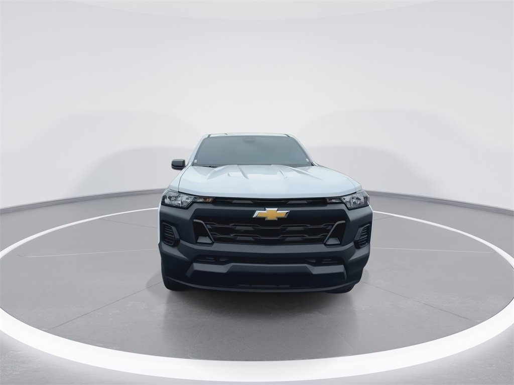 2025 Chevrolet Colorado LT photo 3
