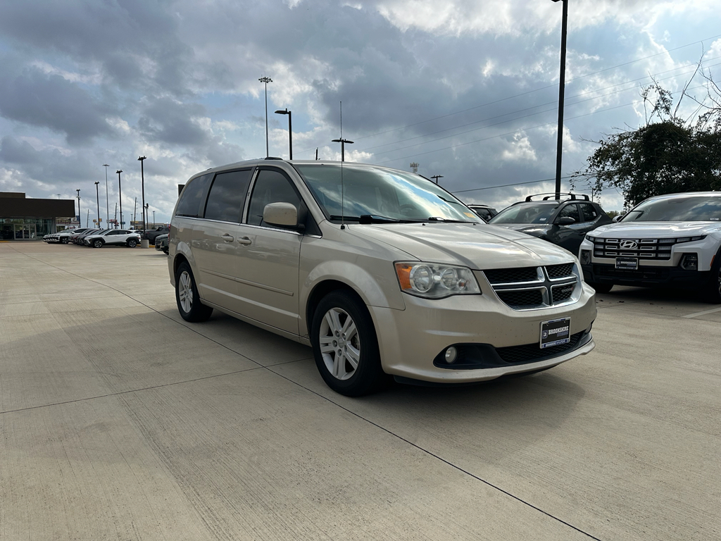 2013 Dodge Grand Caravan Crew photo 3
