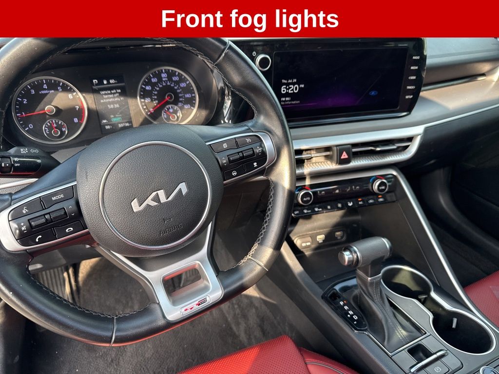 2022 Kia K5 GT-Line photo 10