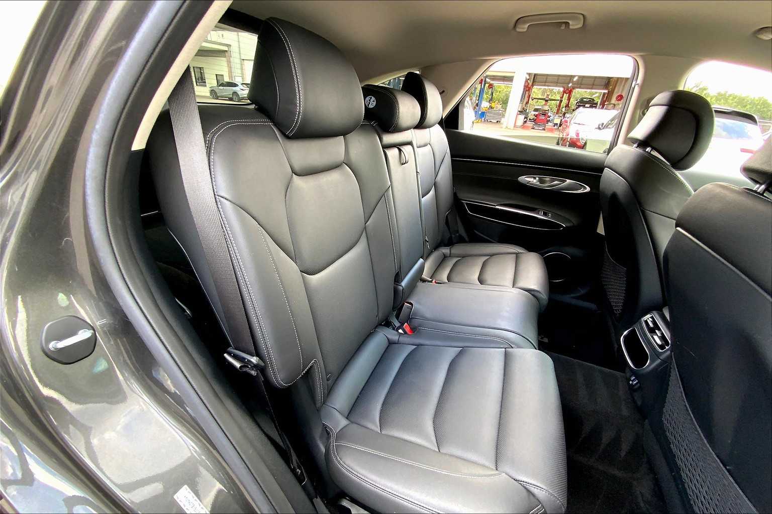 2025 Genesis GV70 2.5T photo 18