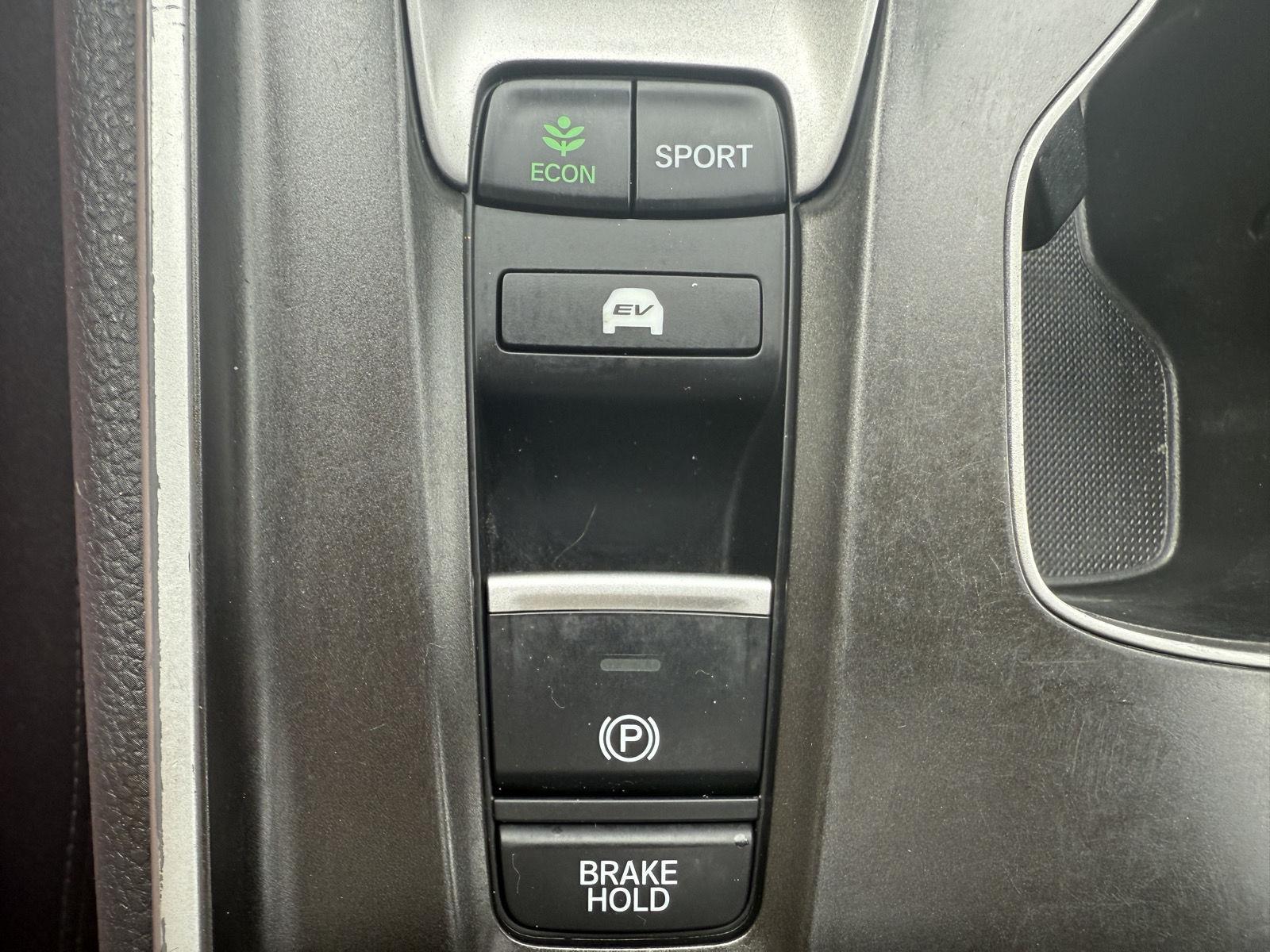 2021 Honda Accord Hybrid EX photo 20