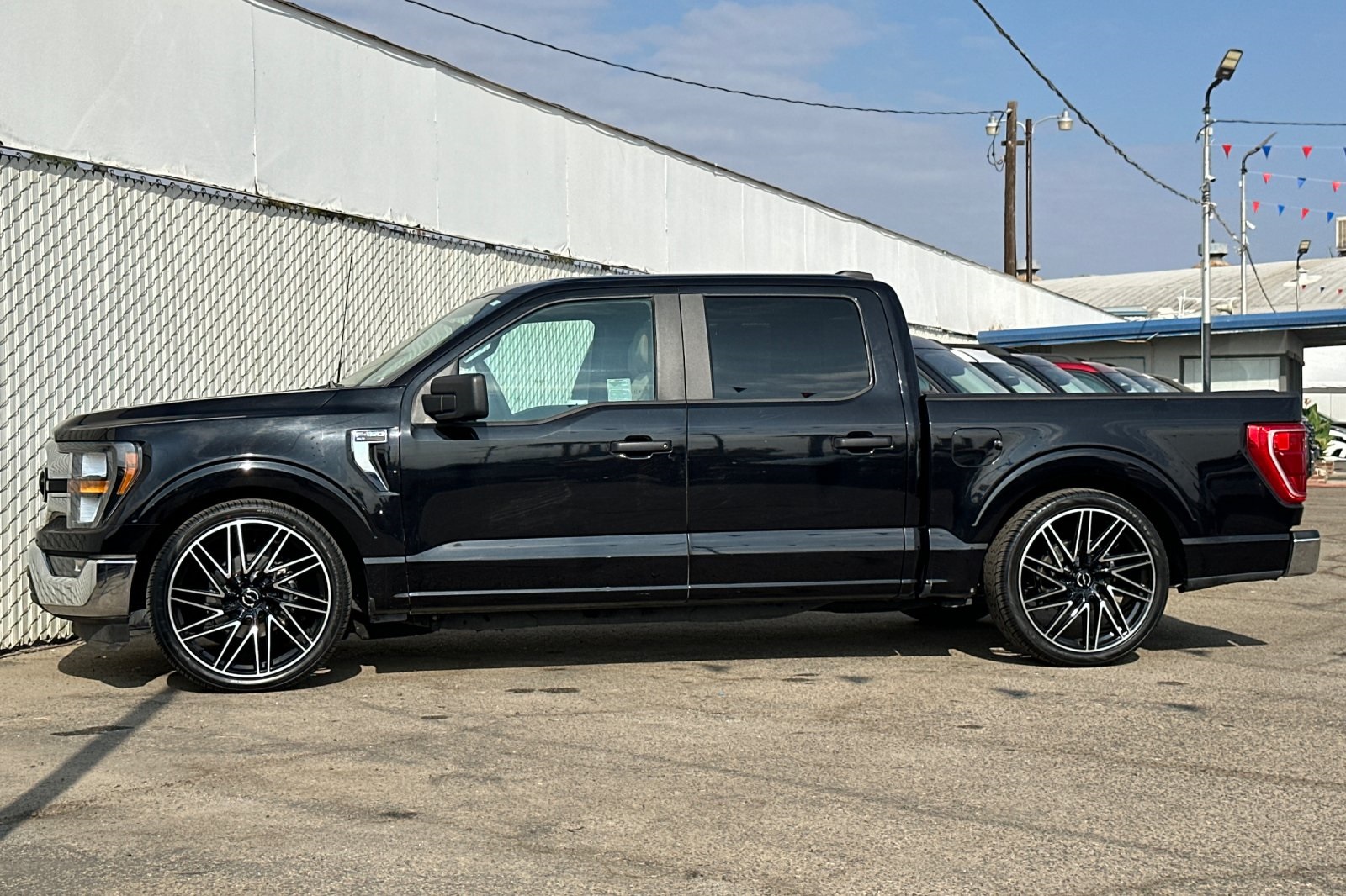 2023 Ford F-150 XLT photo 7