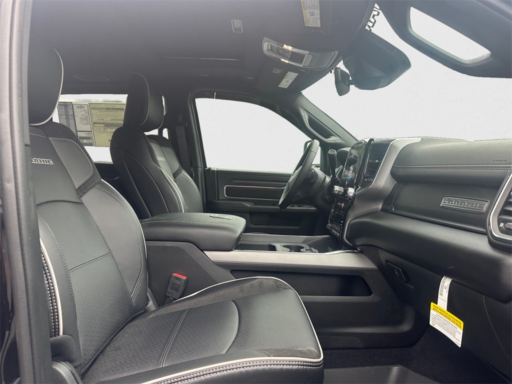 2025 Ram 2500 Laramie photo 27