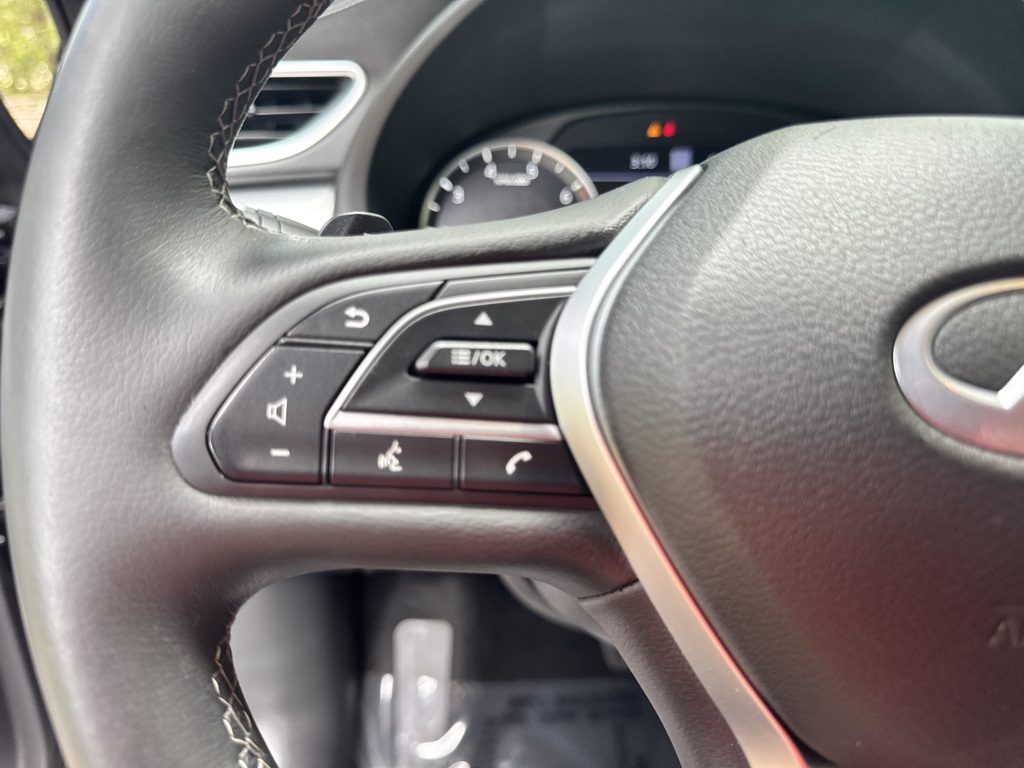 2022 Infiniti QX50 Essential photo 23
