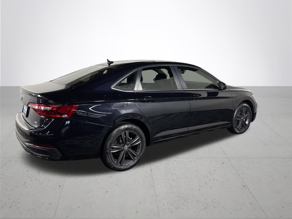 2024 Volkswagen Jetta 1.5T SE photo 3