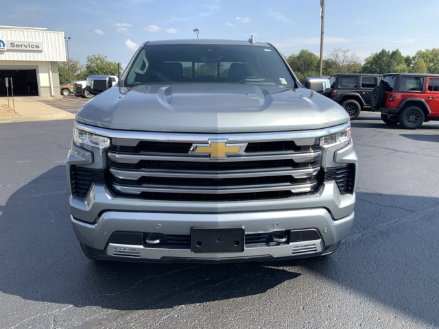 2025 Chevrolet Silverado 1500 High Country photo 17