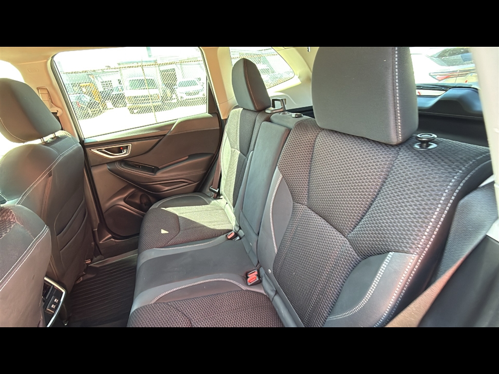 2023 Subaru Forester Premium photo 20