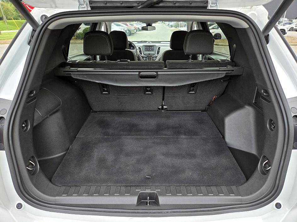2023 Chevrolet Equinox LT photo 10