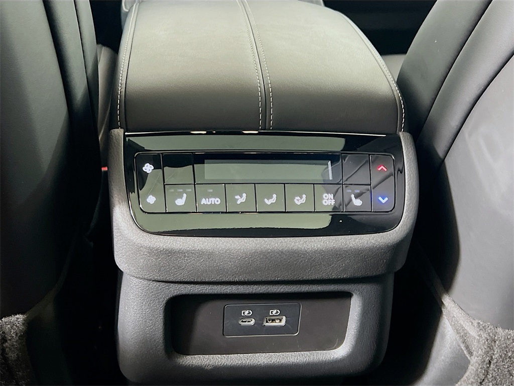 2025 Infiniti QX60 Luxe photo 23