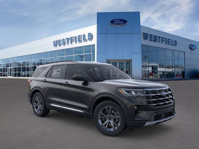 2025 Ford Explorer photo 6