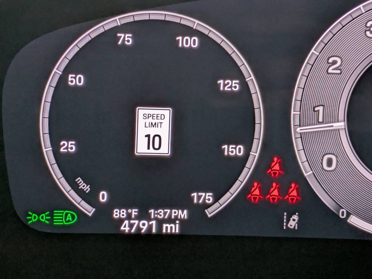 2025 Porsche Cayenne Base photo 11