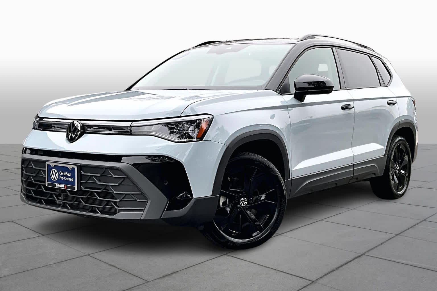 2025 Volkswagen Taos SE Black