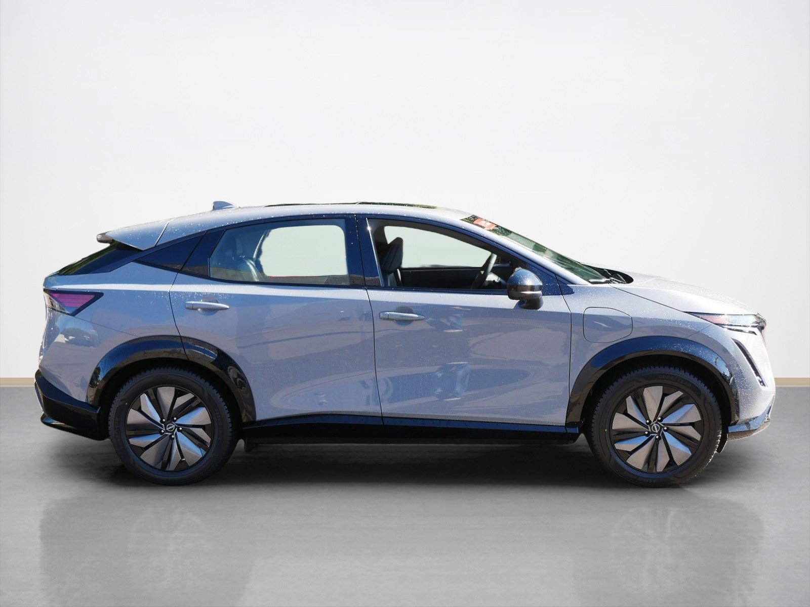 2024 Nissan ARIYA Evolve+ e-4ORCE photo 2