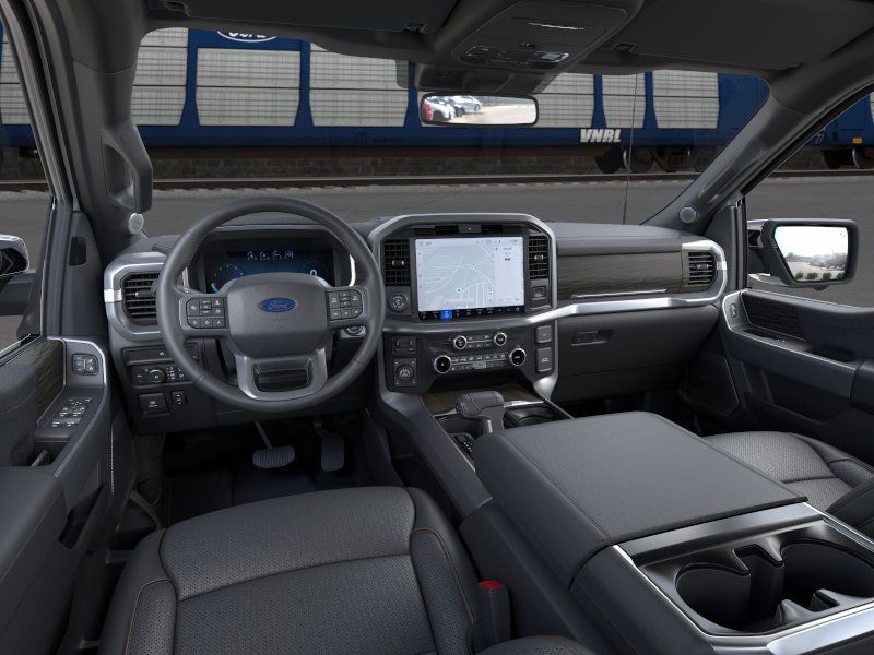 2025 Ford F-150 Lariat photo 7