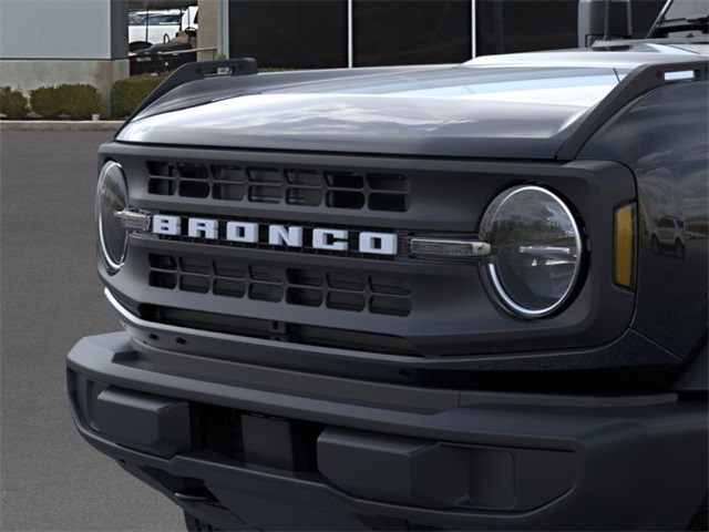 2025 Ford Bronco Base photo 11