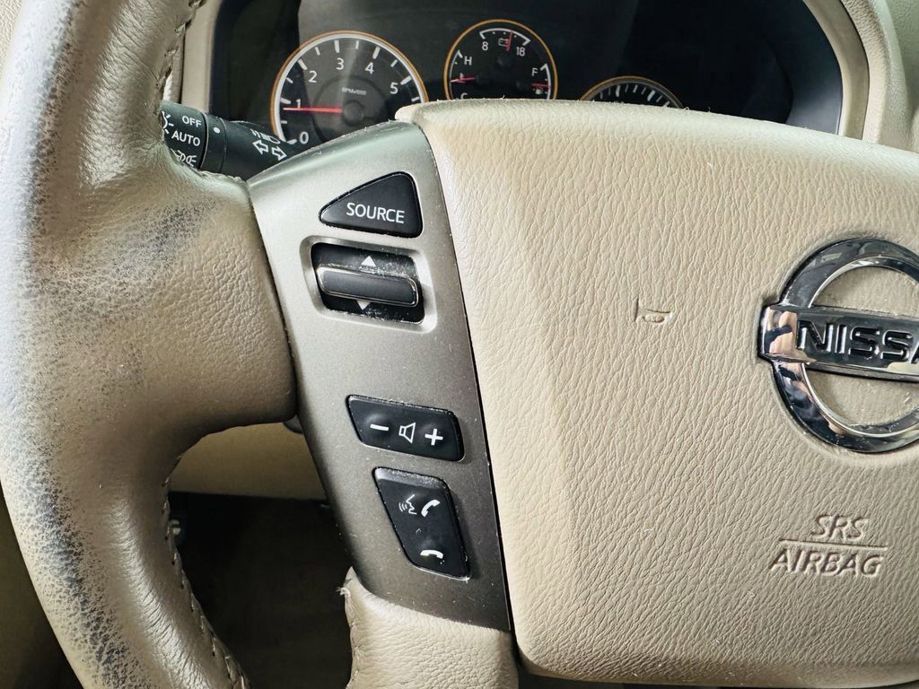 Used 2014 White Nissan SV image 13