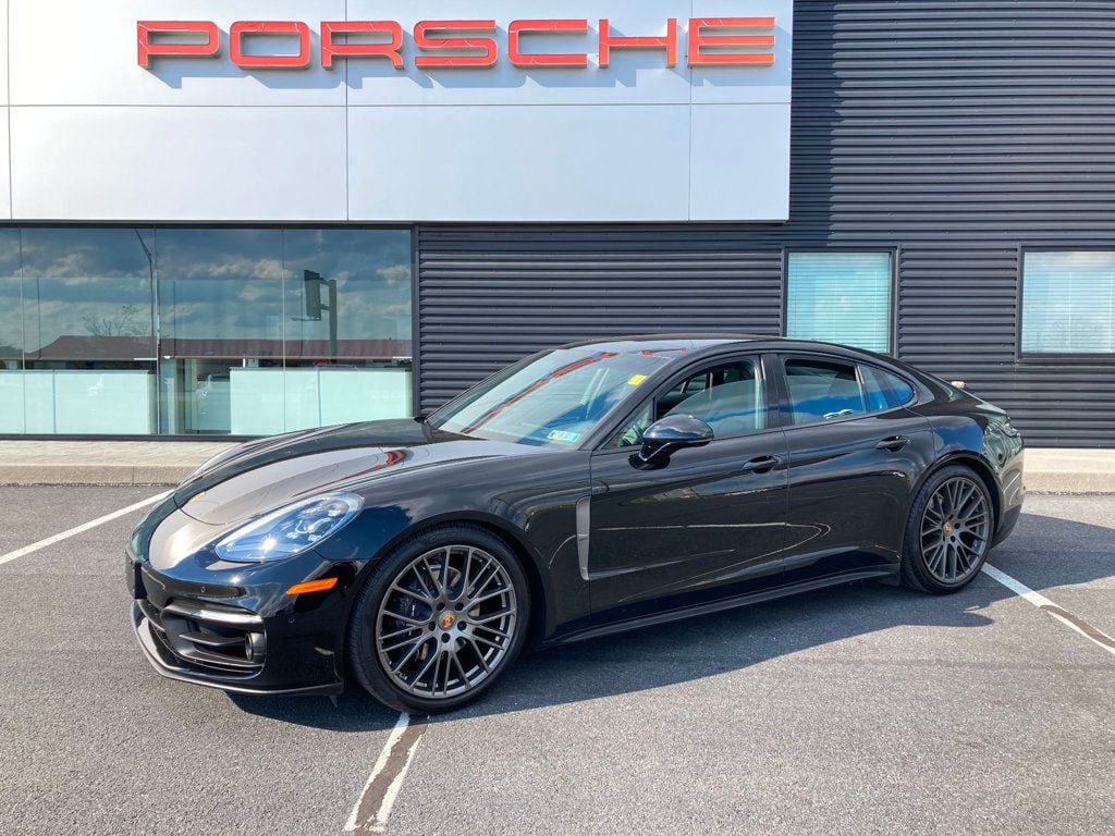 2023 Porsche Panamera Platinum Edition's photo