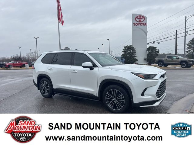 2024 Toyota Grand Highlander Platinum's photo
