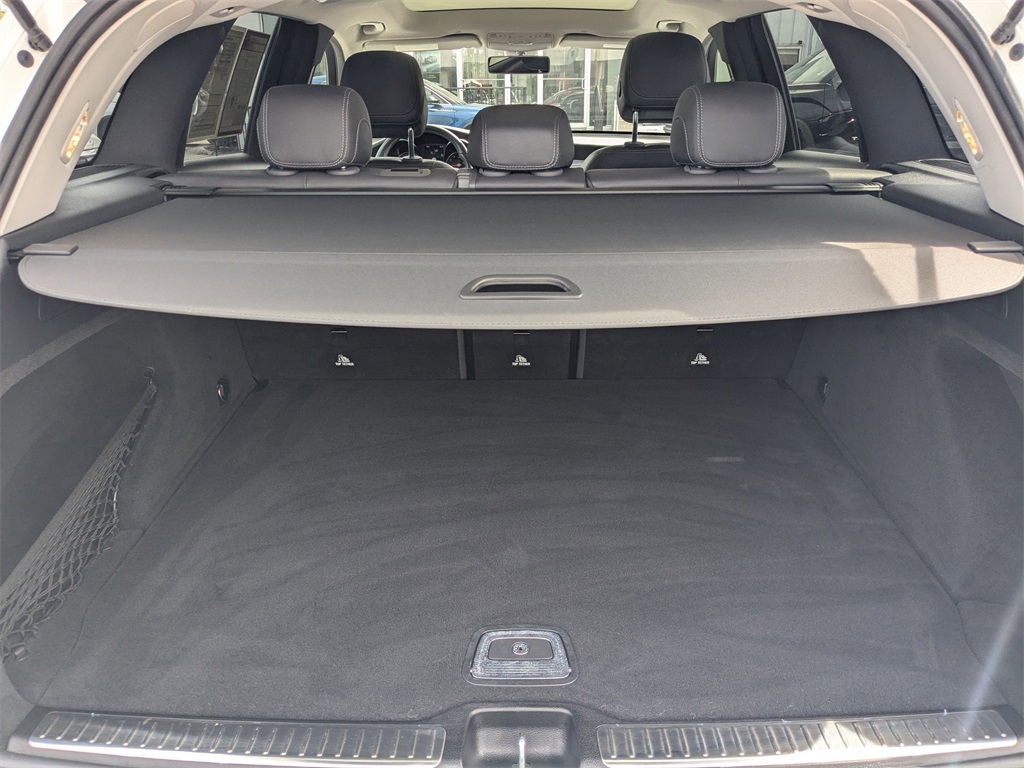 2020 Mercedes Benz GLC 300 photo 12