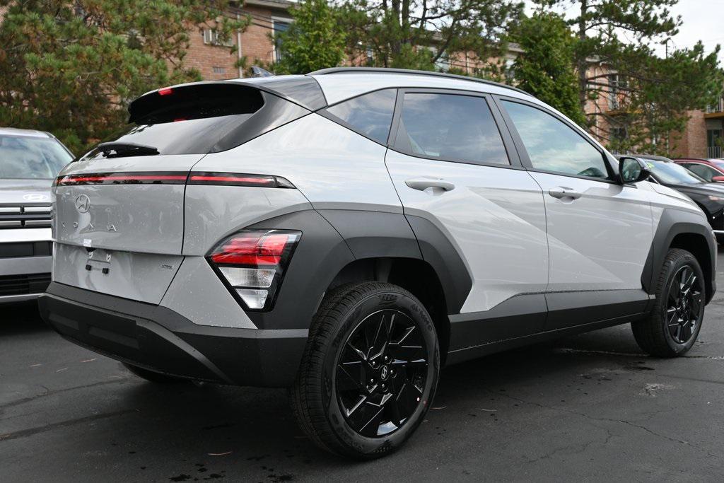 2026 Hyundai Kona SEL photo 3