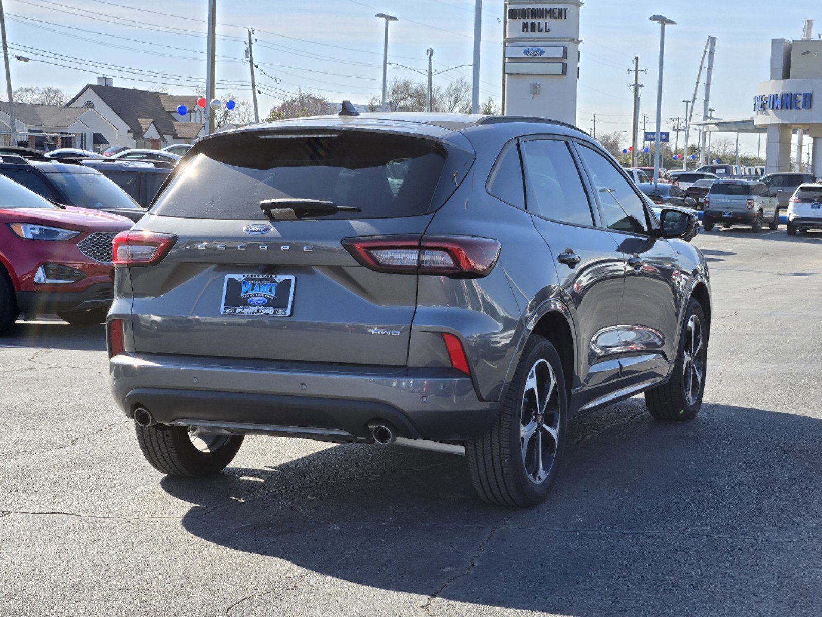 New 2024 Carbonized Gray Metallic Ford ST-Line Select image 4