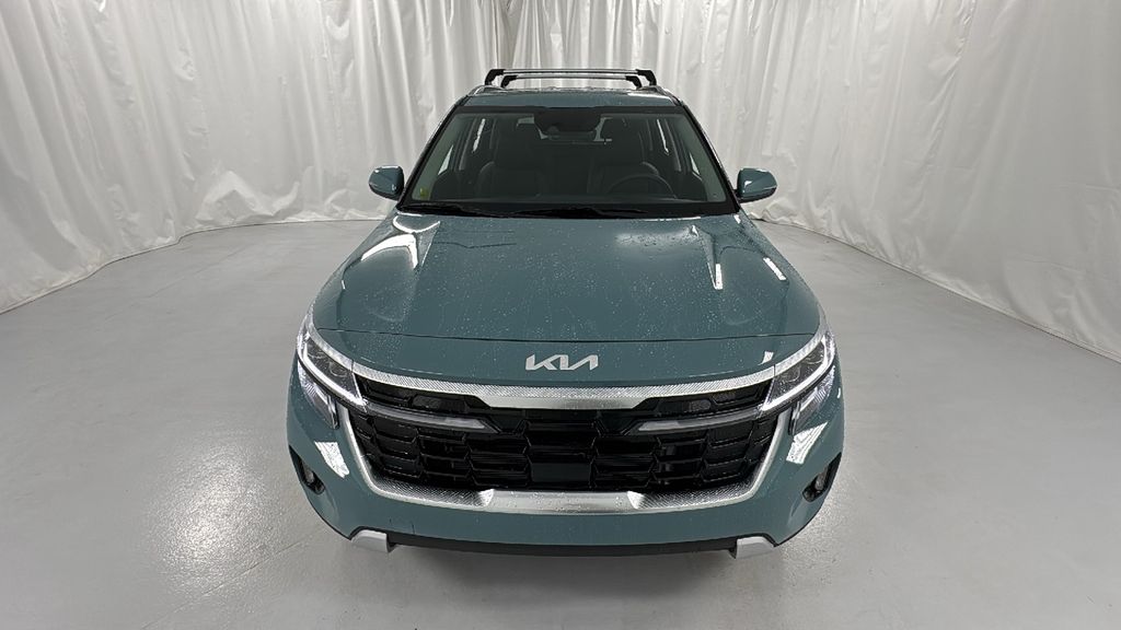 2026 Kia Seltos SX photo 8