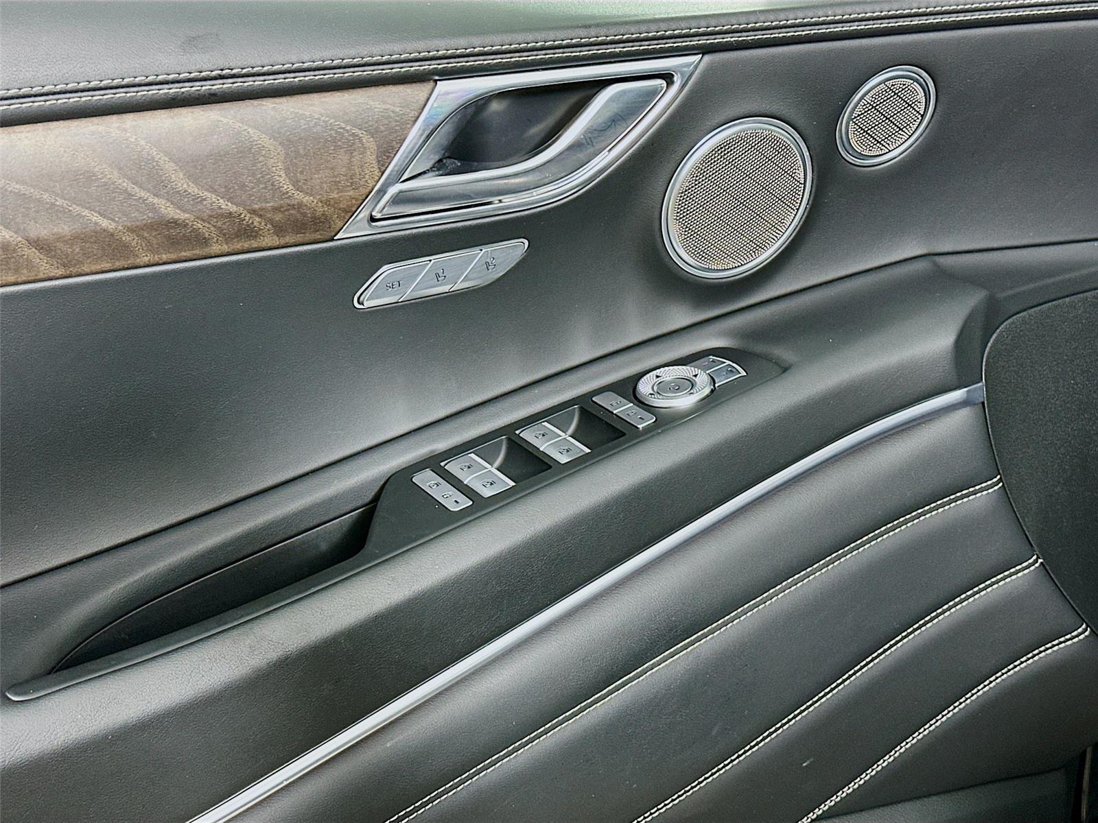 2024 Genesis GV80 Prestige Signature photo 15