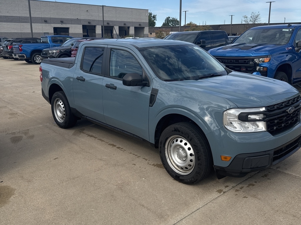 2022 Ford Maverick XL photo 2