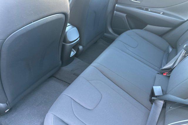 2025 Hyundai Elantra Blue SEL Sport photo 12