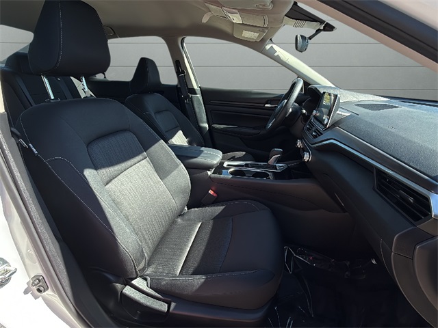 2024 Nissan Altima 2.5 SV photo 15
