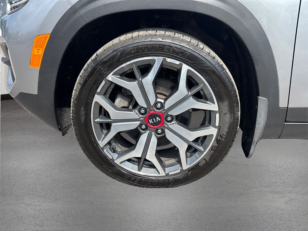 2021 Kia Seltos SX photo 11