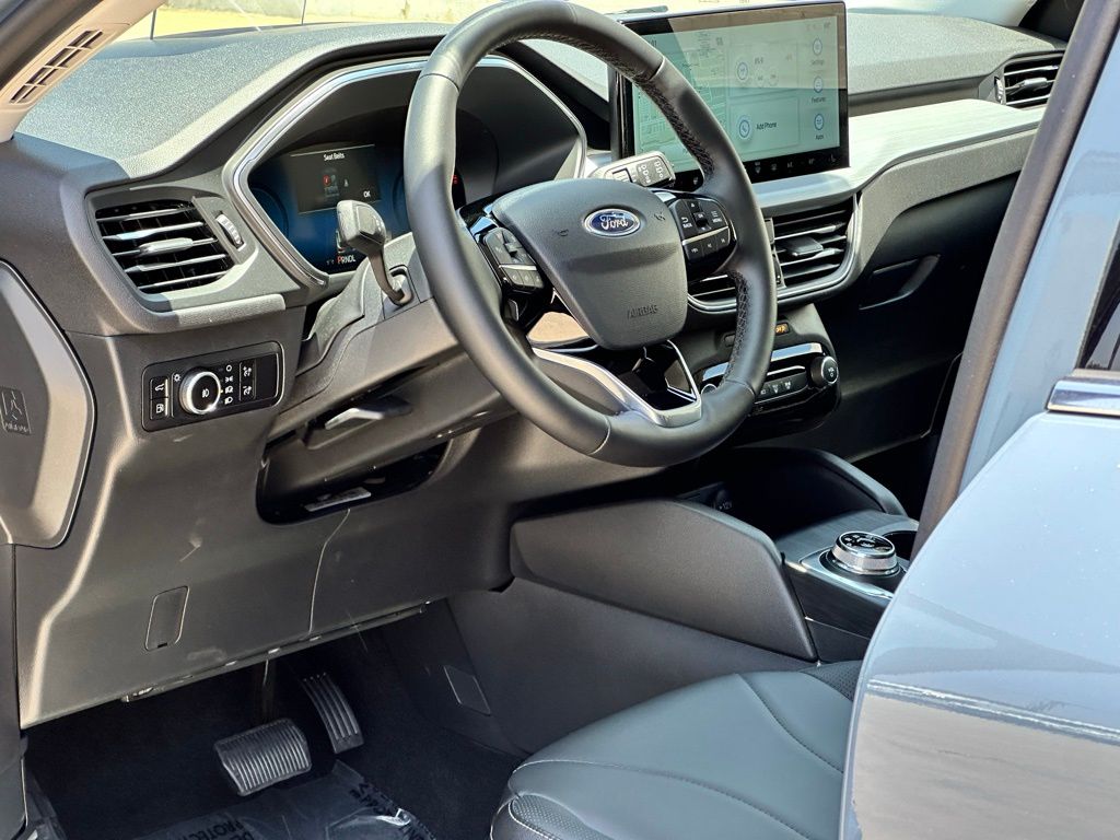 2025 Ford Escape Plug-In Hybrid photo 6