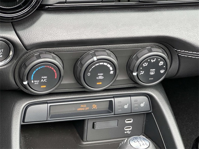2025 Mazda MX-5 Miata Miata photo 20
