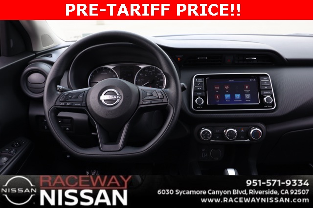 2025 Nissan Kicks Play S photo 19