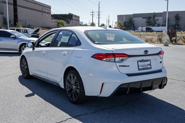 2023 Toyota Corolla SE photo 4