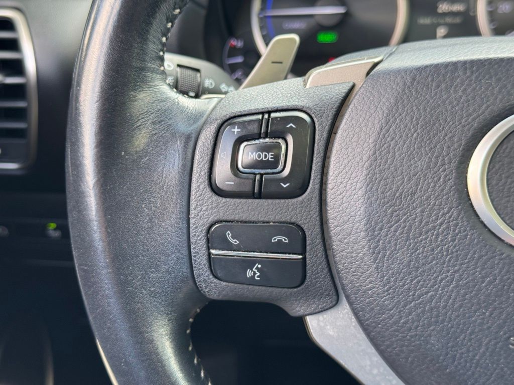 2019 Lexus NX 300h Luxury photo 30